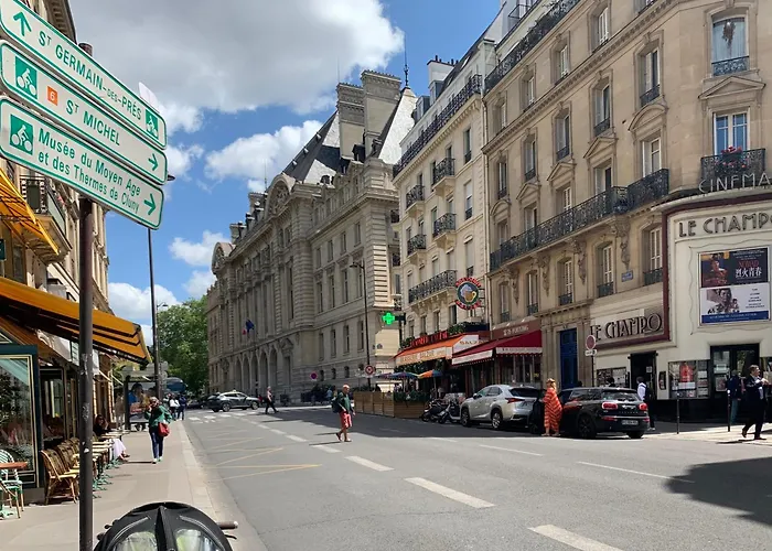 Lägenhet Chaleureux 3 Pieces Haussmanien Au Coeur Du Quartier Latin *